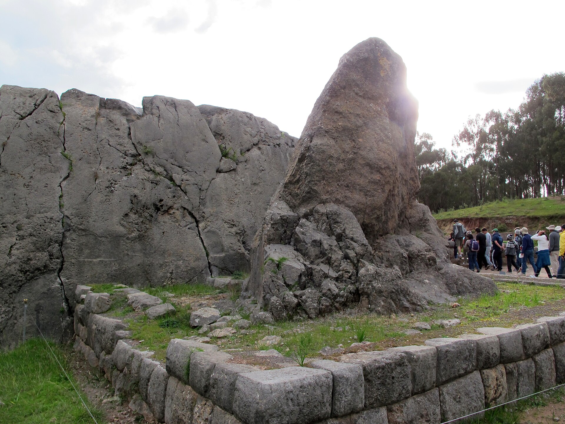 Qenqo, complejo ritual inca